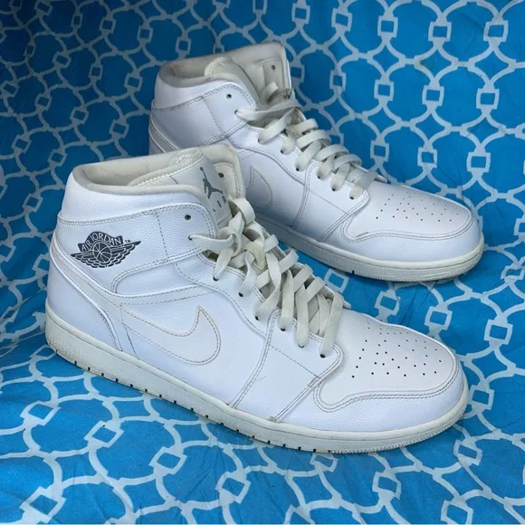 Nike | Shoes | Nike Mens Size 4 Air Jordan 1 High Retro  display picture 1